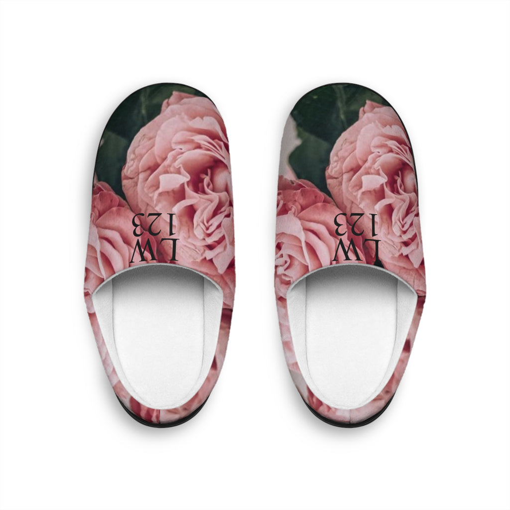 LW 123 Rose Floral Indoor Slippers — Pink Vintage Roses